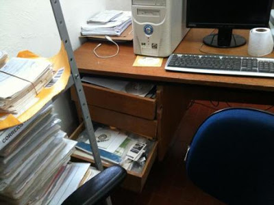 IMAGEM - Móveis danificados e equipamentos antigos no Fórum de Matões