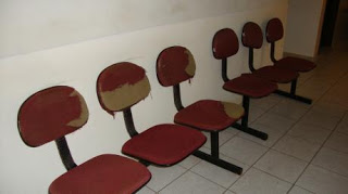 IMAGEM - Cadeiras do Fórum de Timon