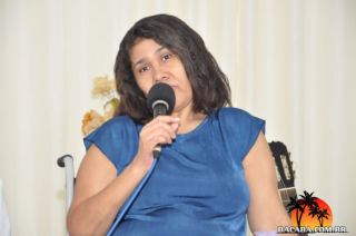 Bacabalense pede emprestada peruca da presidenta Dilma para campanha Peruca da Cidadania