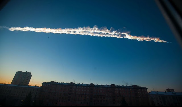 Foto do meteoro que caiu na Rússia